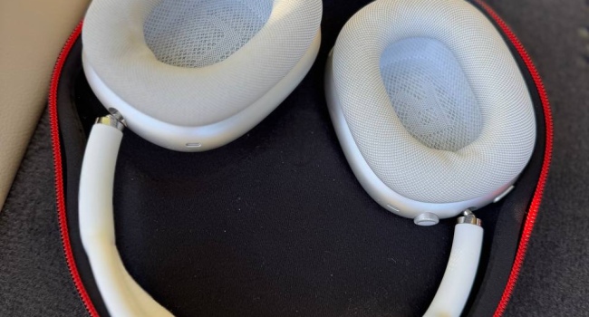 Продаю наушники AirPods Pro Max