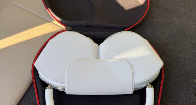 Продаю наушники AirPods Pro Max
